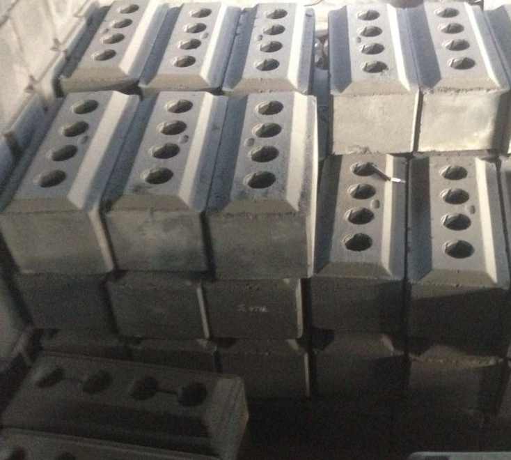 Esipaistetun anodihiililohkon valmistusprosessi